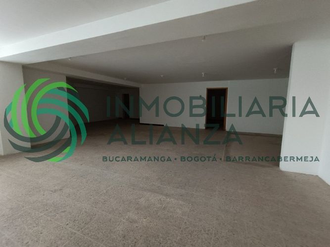 Edificio en arriendo en Centro, Bucaramanga - Miniatura 3