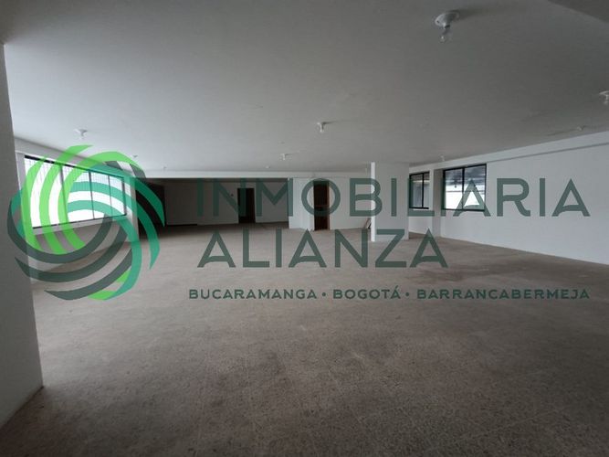 Edificio en arriendo en Centro, Bucaramanga - Miniatura 7