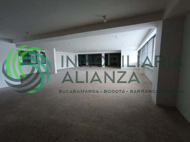 Edificio en arriendo en Centro, Bucaramanga - Miniatura 14