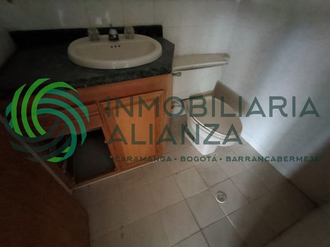 Edificio en arriendo en Centro, Bucaramanga - Miniatura 17