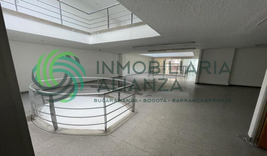 Edificio en arriendo en Mejoras publicas, Bucaramanga - Miniatura 9