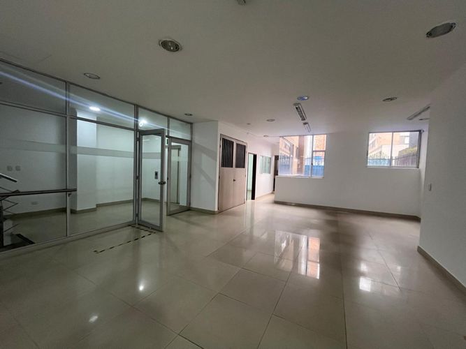 Edificio en Arriendo en Estoril, Bogotá - Miniatura 6