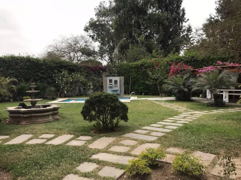 Alquiler Casa Moderna De Campo Con Lindo Jardín, Piscina Y Zona De