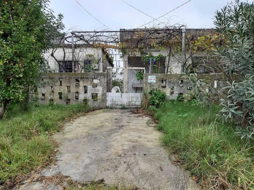 Casa 2 Dormitorios Y Dos Habitaciones Extras Independientes. Ref. #