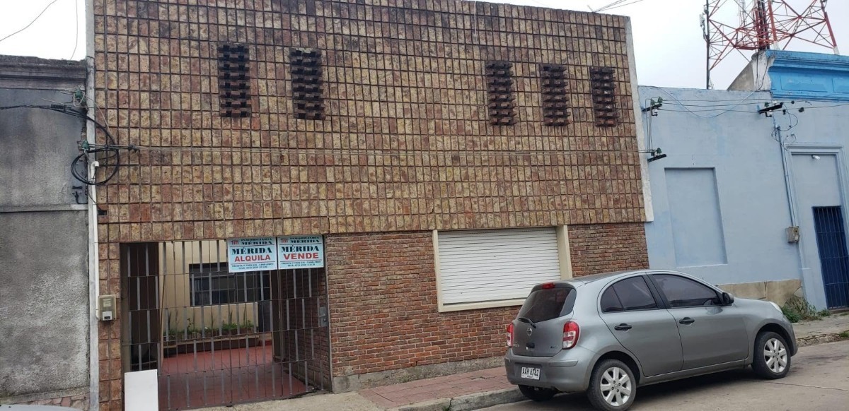 Casa Céntrica De 3 Doritorios Con Cochera . Ref #G3063E 