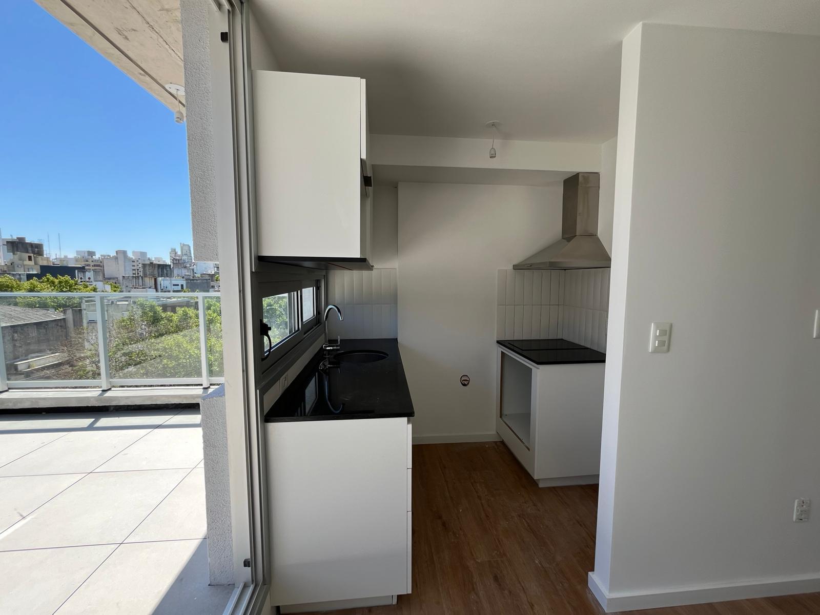 VENTA | APARTAMENTO DE UN DORMITORIO CON PARRILLERO EN PISO 10 - CENTRO - Ansicht 4