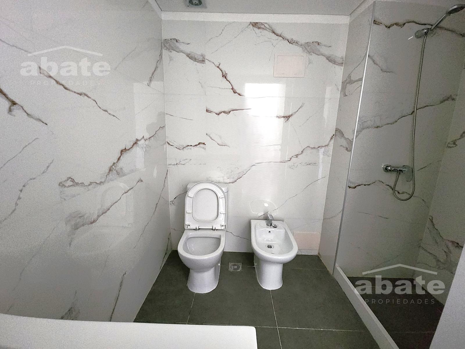 Venta de monoambiente con Solárium con parrillero en complejo cerrado - Fler