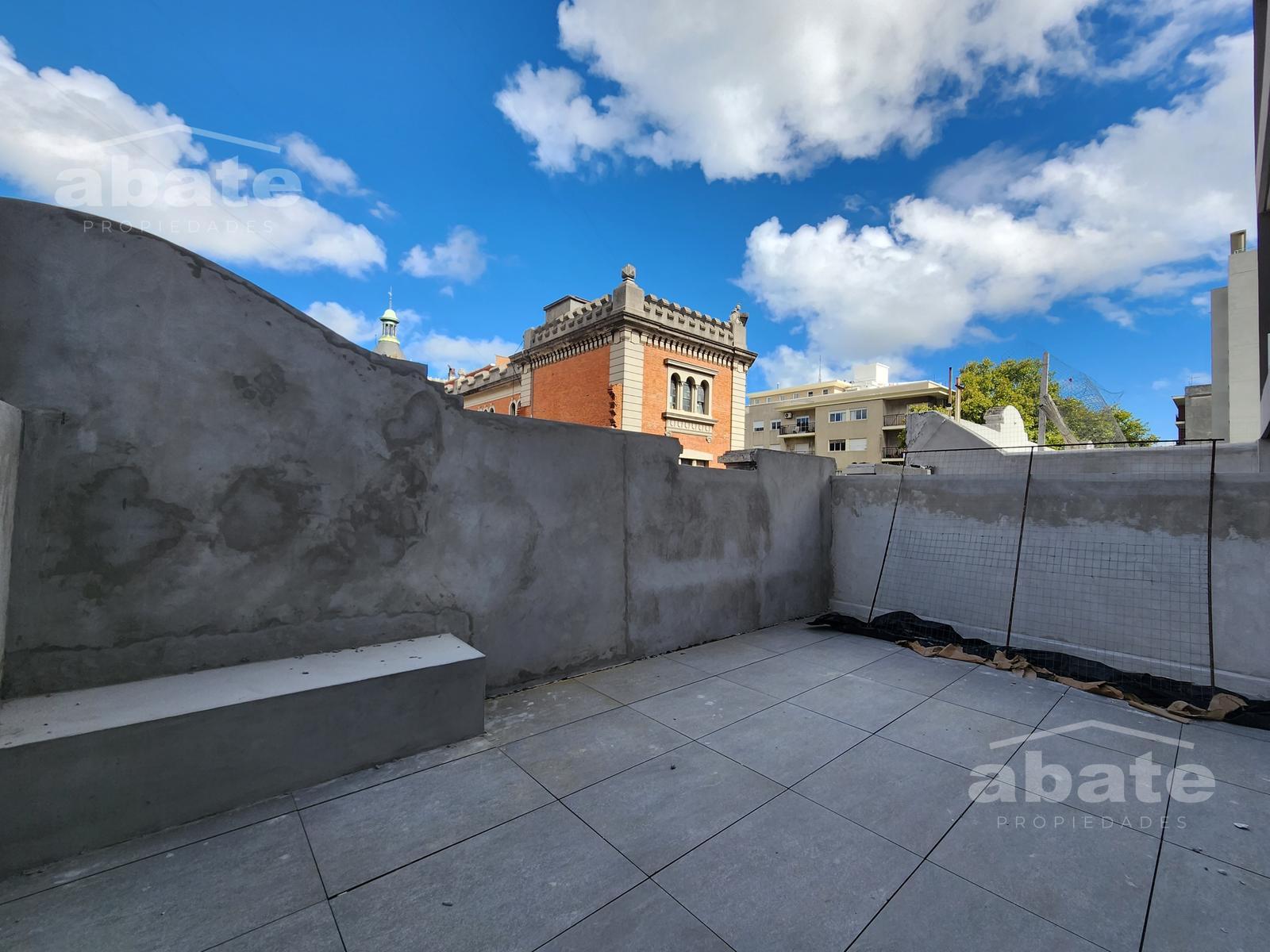 Venta apartamento 1 dormitorio con patio en Cordón - Widok 3
