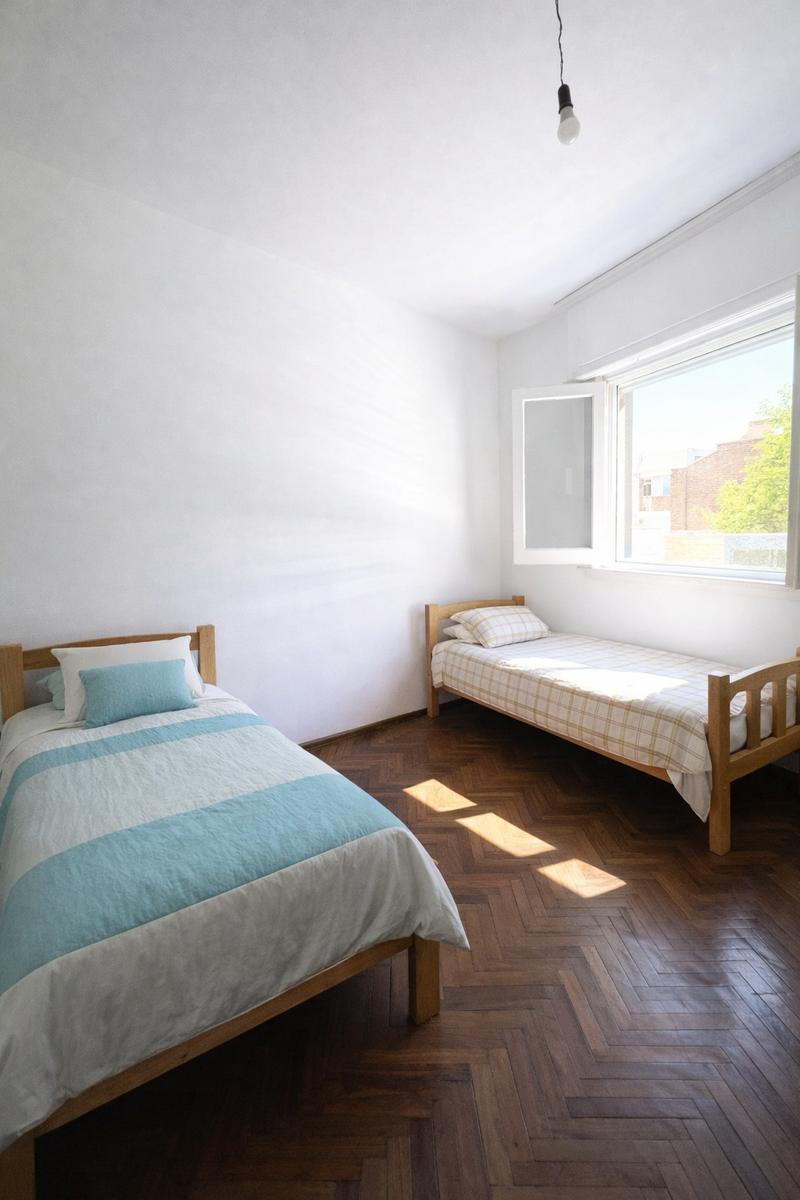 Venta apartamento 3 dormitorios y balcón al frente - Tres Cruces - Ansicht 5