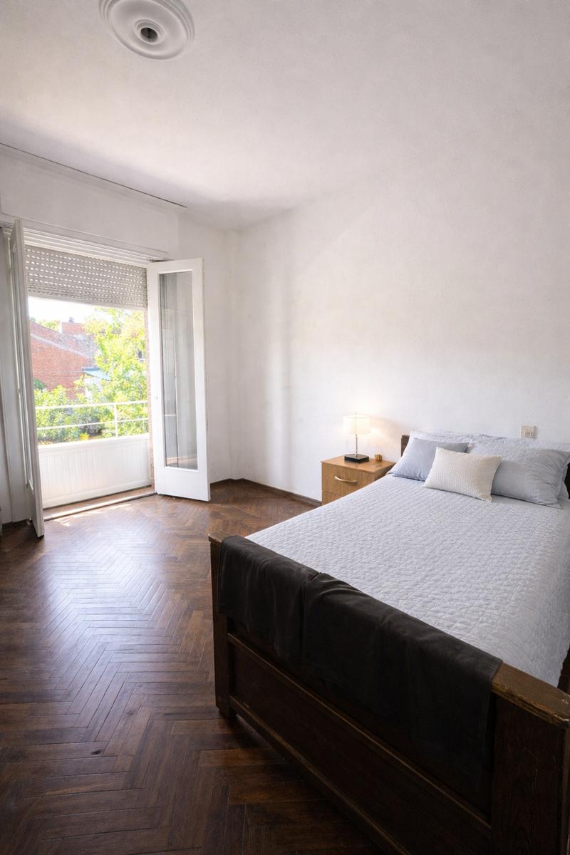 Venta apartamento 3 dormitorios y balcón al frente - Tres Cruces - Mehr