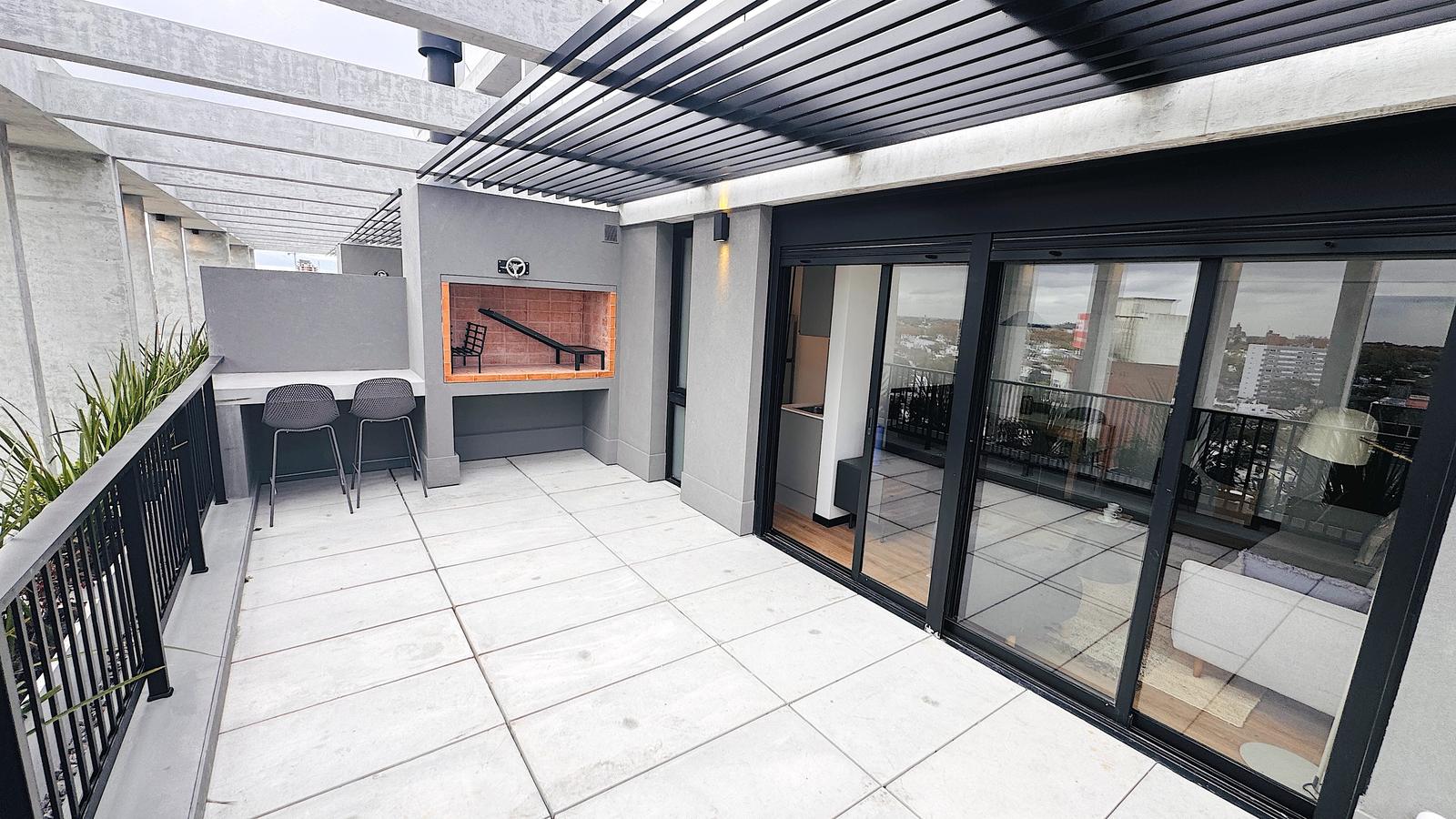 Venta Apartamento Penthouse 2 Dormitorios Terraza y Parrillero Exclusivo Parque Batlle - Ansicht 2