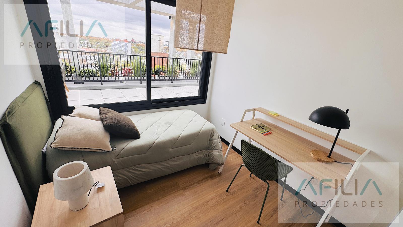 Venta Apartamento Penthouse 2 Dormitorios Terraza y Parrillero Exclusivo Parque Batlle - Mehr