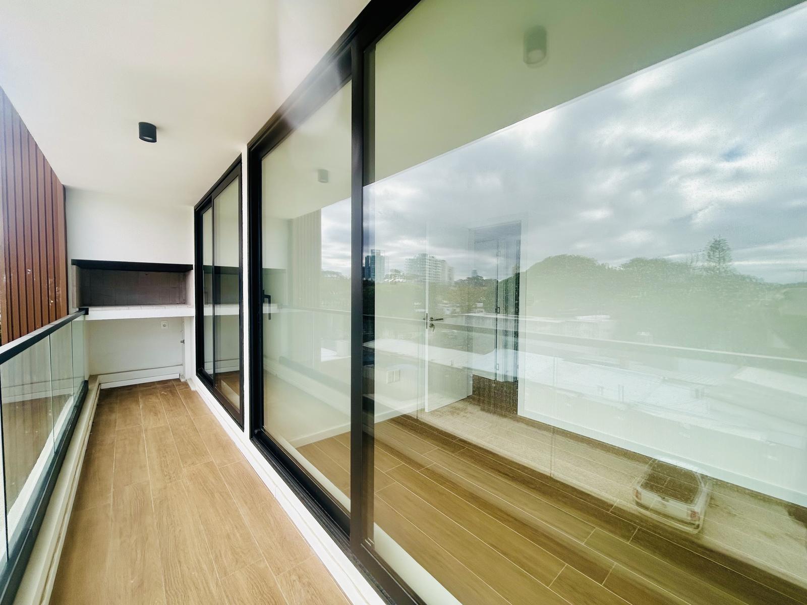 Venta apartamento de 2 dormitorios con gran terraza en Punta del Este - Vista 3