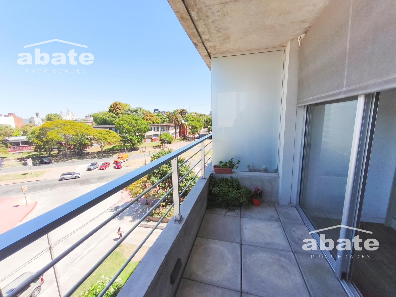 Venta Apartamento 2 dormitorios. Piso 5. Luminoso. - Widok 4