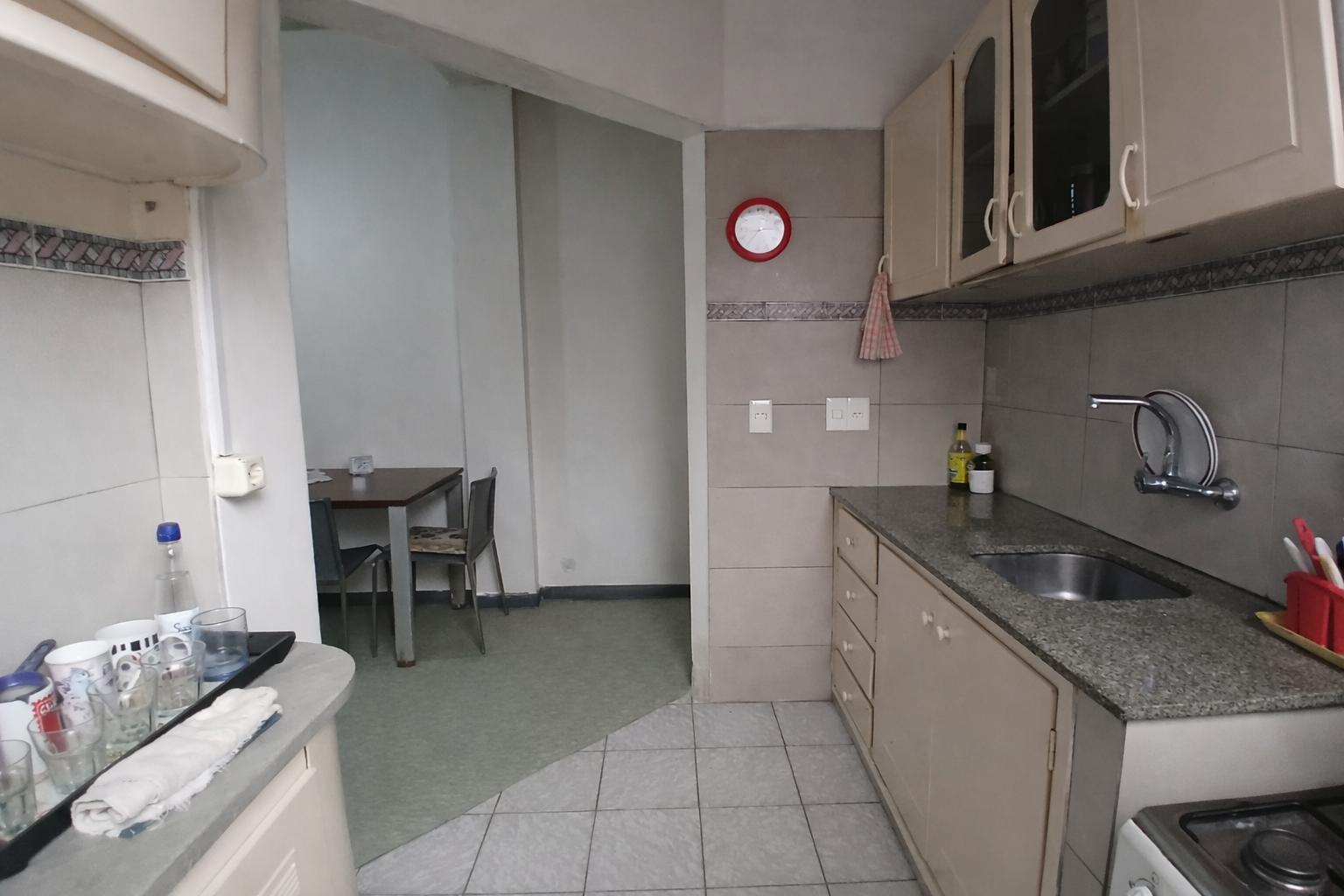 Venta apartamento de dos  dormitorios con patio. Tres Cruces. Alquilado - Renta anual 6.54% - Ansicht 6