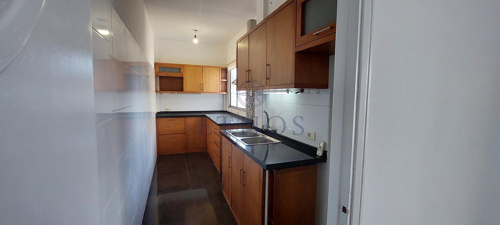Venta apto. 2 D 2 B a media cuadra de 18 - Vista 4