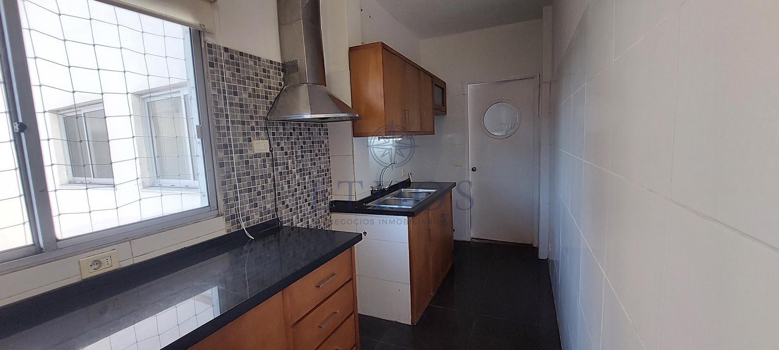 Venta apto. 2 D 2 B a media cuadra de 18 - Vista 5