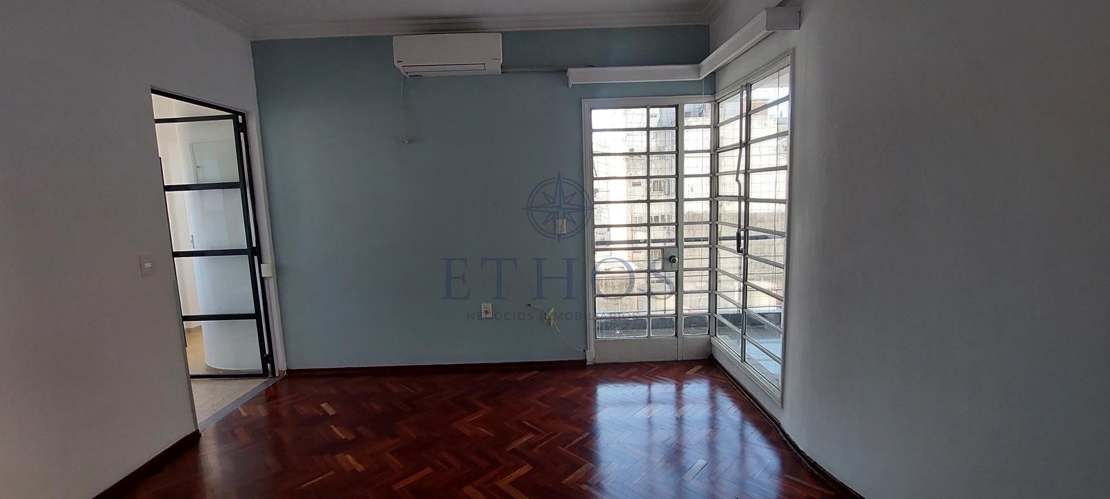 Venta apto. 2 D 2 B a media cuadra de 18 - Vista 6