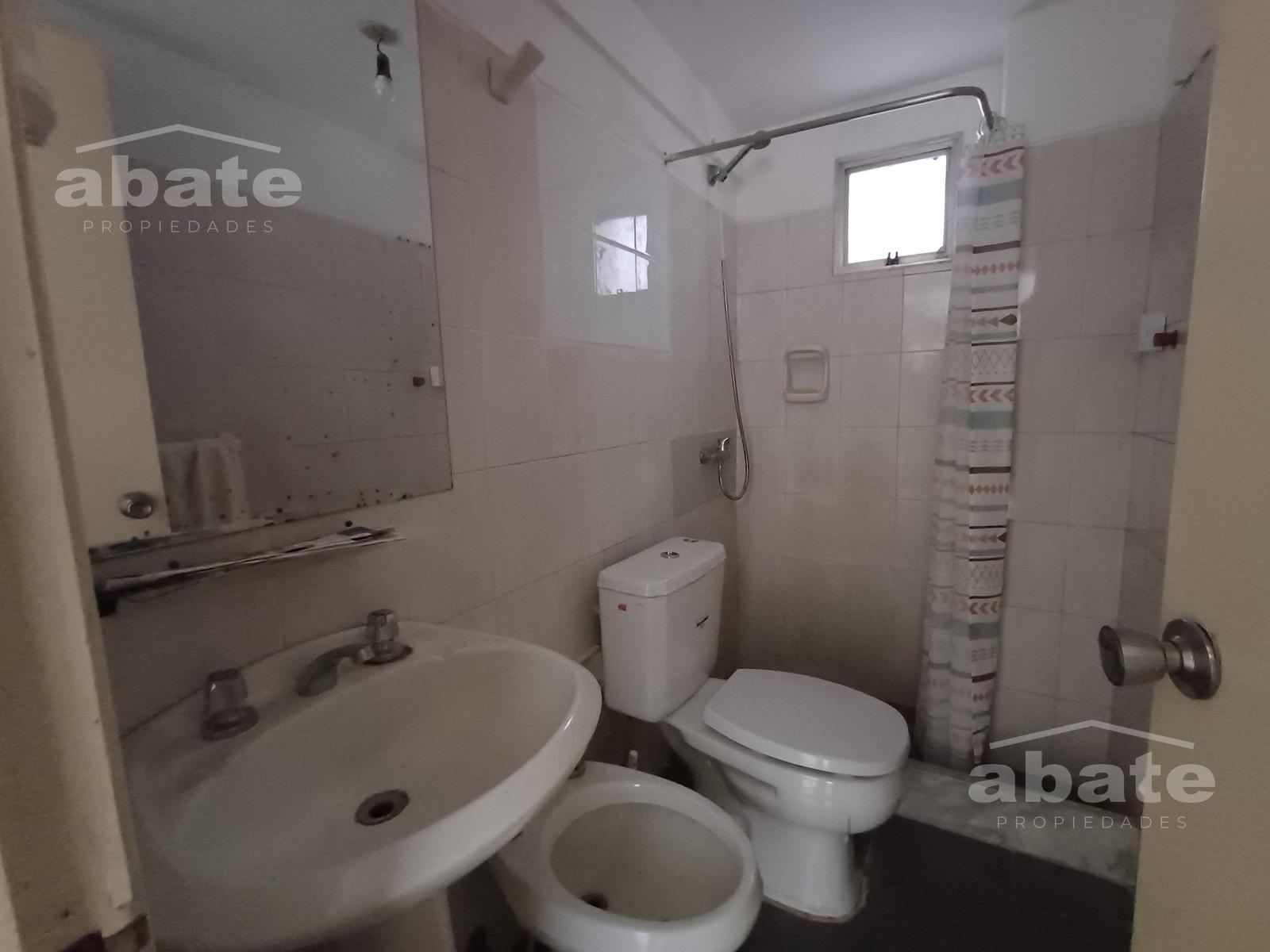 Venta de Apartamento de 2 dormitorios con garage en Cordón, Montevideo - Meer