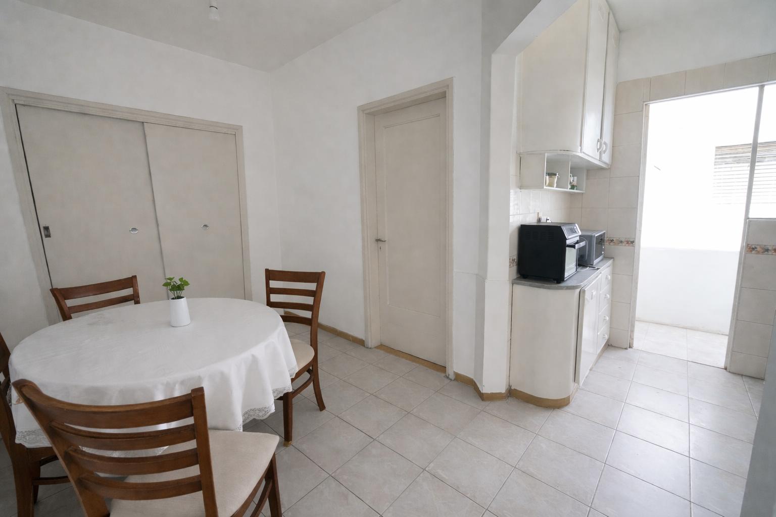Venta apartamento 2 dormitorios 83 m²-  Tres Cruces - Altro
