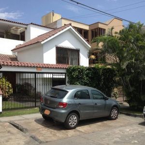 Vendo Linda Casa En Surco Excelente Ubicacion