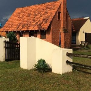 2 Casas En Inmejorable Zona De Barra De Chuy Uruguay .