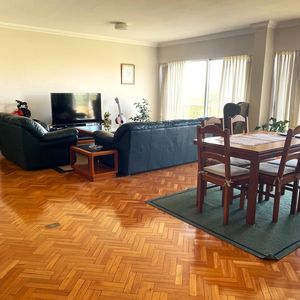 Venta Apartamento Parque Batlle 4 Dormitorios Garage