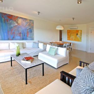 Venta Apartamento De 3 Dormitorios - Playa Mansa