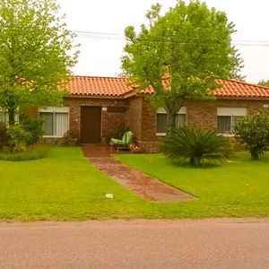 Venta Casa Atlántida Cinco Dormitorios