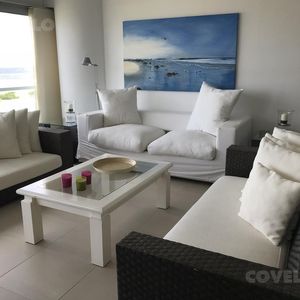 Departamento - Playa Brava- Temporada 2019