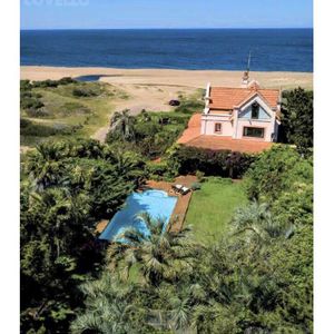 Casa En Playa Mansa