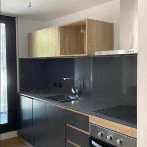 Venta De Apartamento De 2 Dormitorios Con Renta  En Barrio Sur