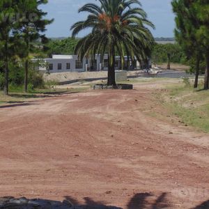 Terreno En Barrio Privado Médanos De Punta Gorda Casa Chic