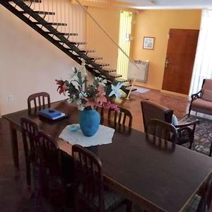 Casa En Venta 4 Dormitorios La Blanqueada