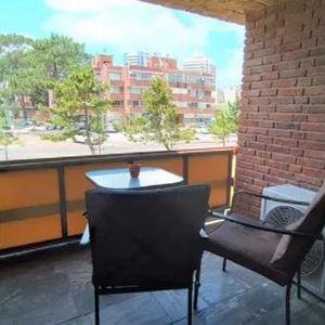 Apartamento - A Metros De Chiverta Y Plaza Mexico. 2 Dormitorios