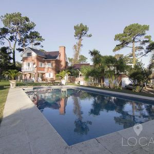 Casa En Playa Mansa Punta Del Este