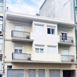 Excelente Oportunidad Para Inversores - Aptos. 2 Dor. Con Renta - Ciudadela Y Mercedes