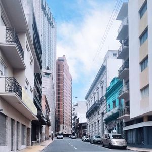 Apartamento Con Renta - Ciudadela Y Mercedes - Ciudad Vieja 