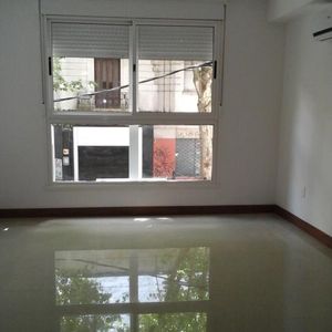 Apartamento - Centro Mono, A 200m De 18, Gc: Aprx 2800$