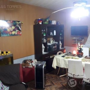 Casa Amplia Con Patio Y Garage