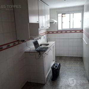 Oportunidad! Piso 4 Al Frente! Cocina Definida Y Terraza. Gc $4.000.