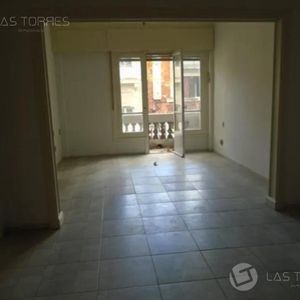 Apartamento - Centro - Lindo, Al Frente, Amplio, Buen Punto, Con Renta, G.C: $3000