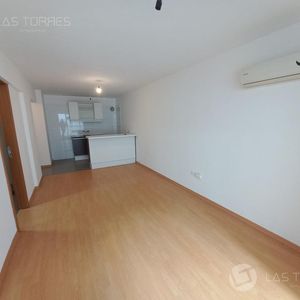 Excelente Oportunidad, 1er Piso Con Balcón. Piscina-parrillero-portería