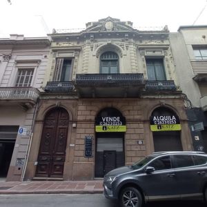 Rincón Casi Plaza Matriz, Mega Local De 10 Mts De Frente, 700 M2 Construídos !!