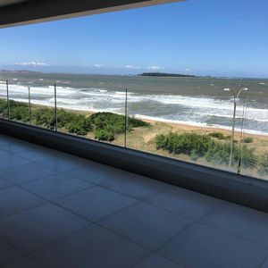 Punta Del Este, Pent House Duplex , 4 Dormitorios, Gge X2, Vista Al Mar, Amenities , Nuevo !!