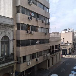 25 De Mayo Y Juan Carlos Gomez