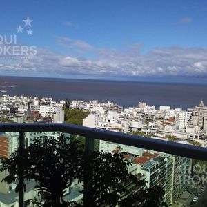 Apartamento De Tres Dormitorios En Venta En Pocitos Con Garaje X 2