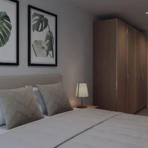 Apartamento De Un Dormitorio Con Terraza Al Frente