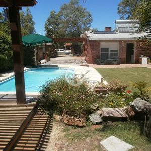 Casa Con Piscina En El Tesoro