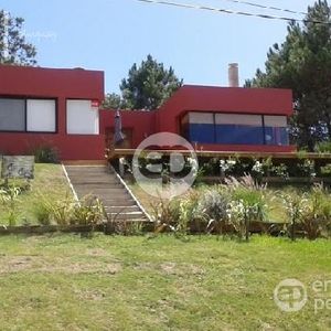 Casa En Manantiales